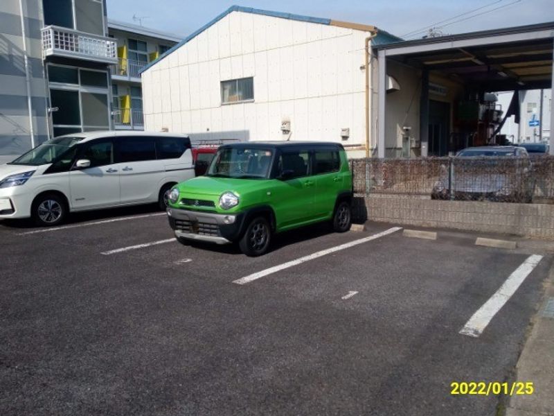 レオパレスＹＡＭＡＫＯⅢ 駐車場