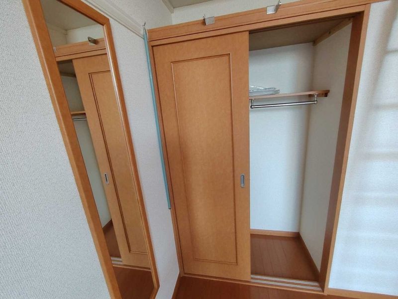 レオパレスＣＡＬＭＯ 収納