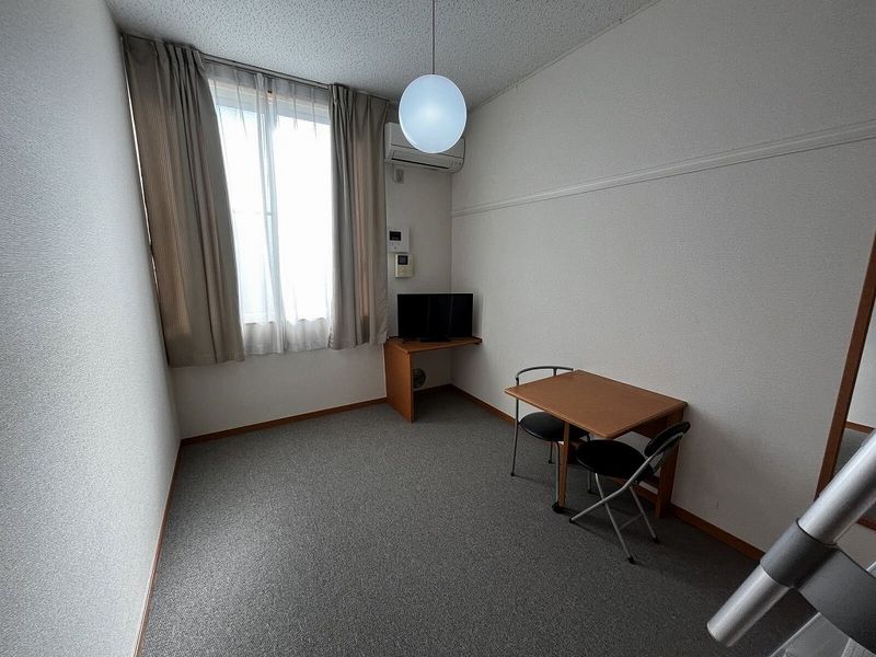 レオパレスＫＫ 居間