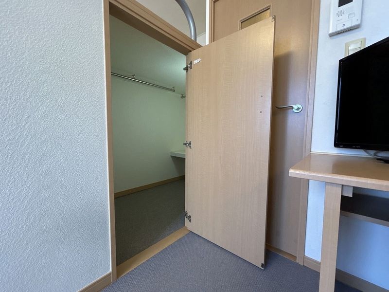 レオパレスヴァンメルベーユ 収納