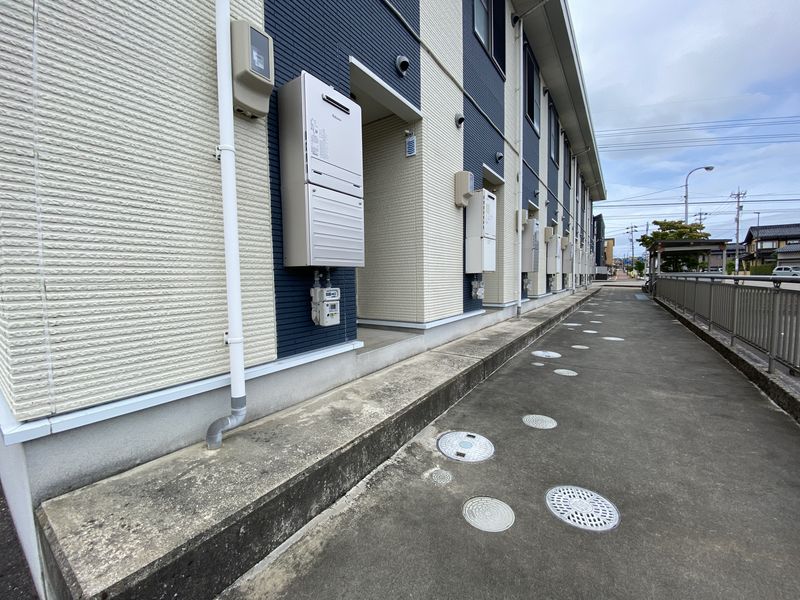 レオネクストフリーデン エントランス