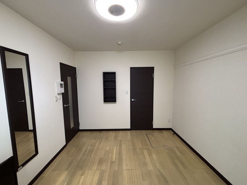 LEONEXT Karumo II Living room