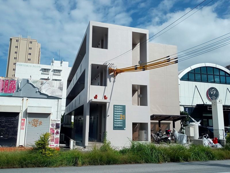 レオパレスアラハビーチ 外観