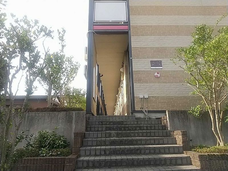 レオパレスソレイユ エントランス