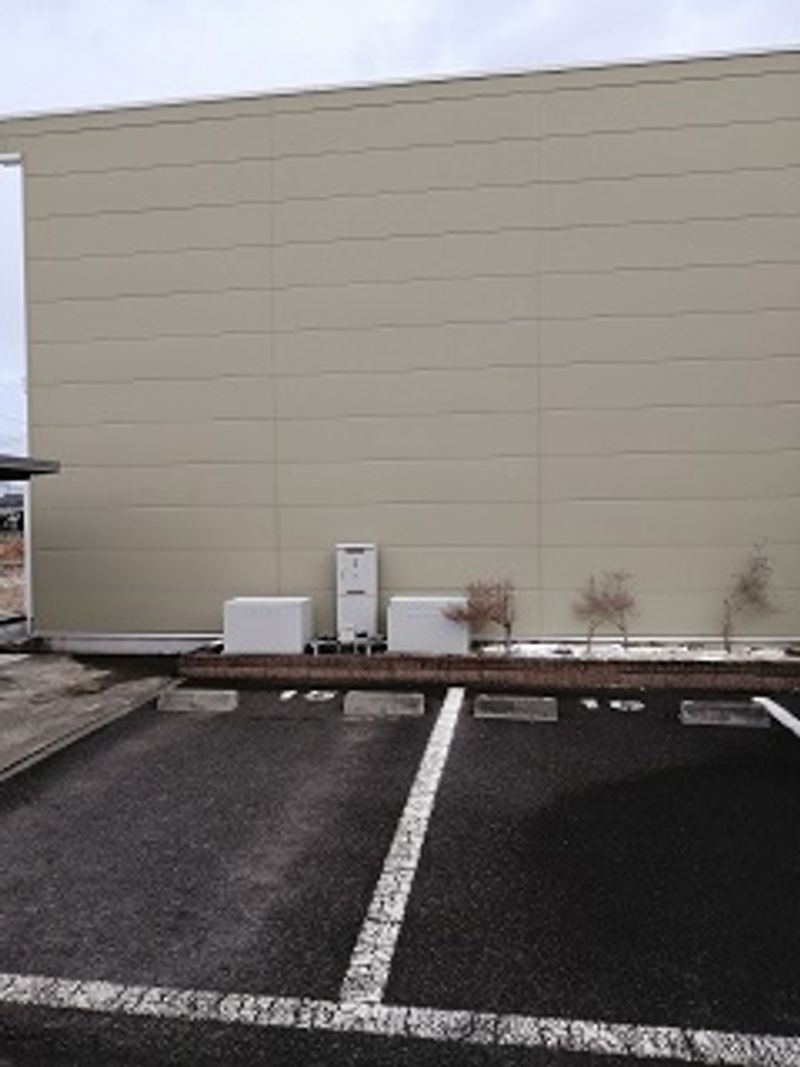 レオパレスロマンスグリーン 駐車場