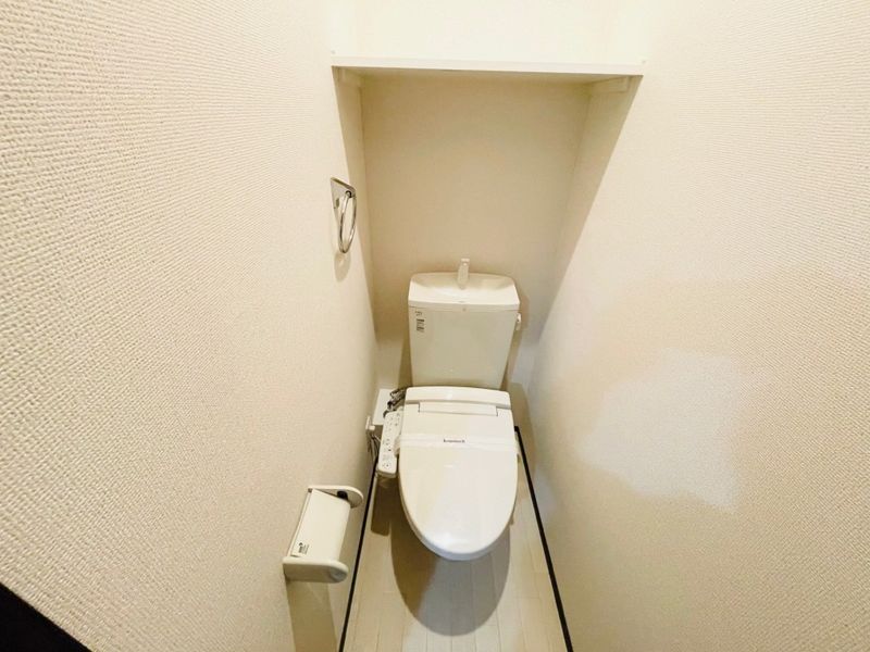 CLEINO Leo Naitou Toilet