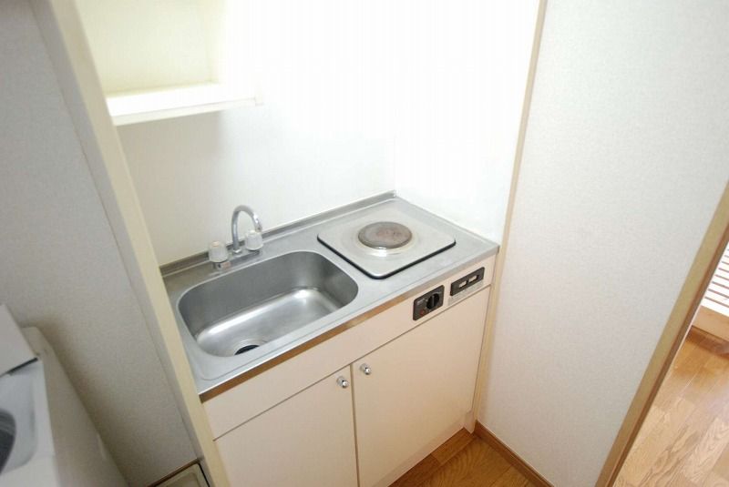 レオパレスリバティ・タカ キッチン