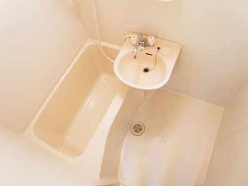 レオパレスルピアス湘南 風呂