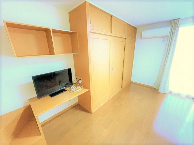 レオパレスフォレストヴィラ 寝室