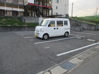 レオパレスフリー 駐車場