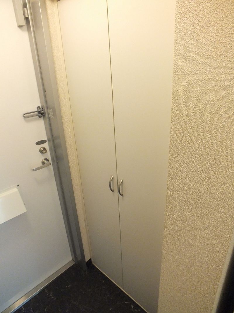 レオネクストミツハウス　テトラ 玄関