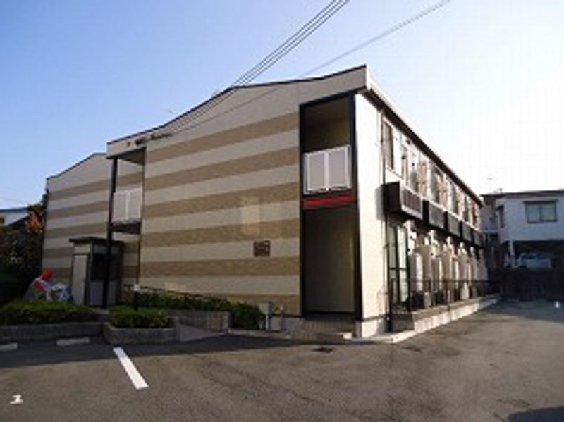 レオパレス堀田 駐車場