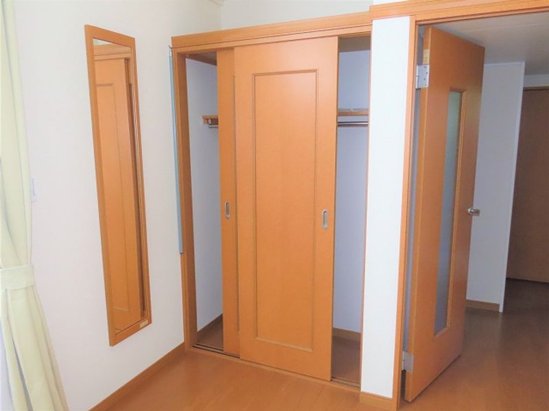 レオパレスＡＶＡＮＺＡＲＥ　Ｋ 収納