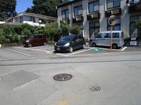 レオパレスファレノプチス 駐車場