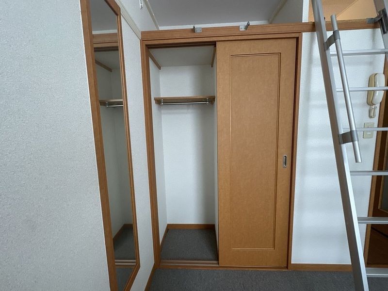 レオパレス富士見 収納