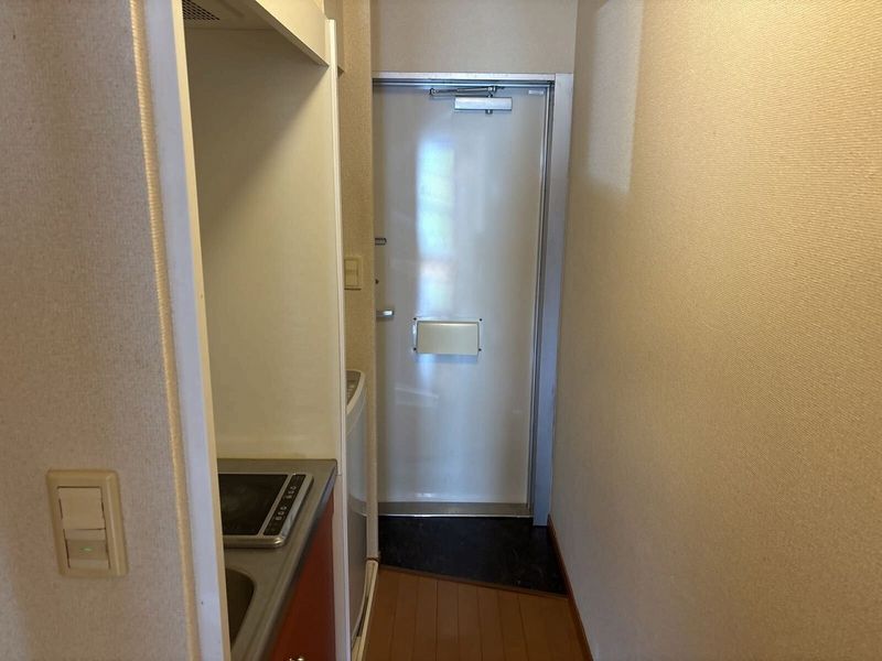 レオパレスサンマリーⅡ 玄関