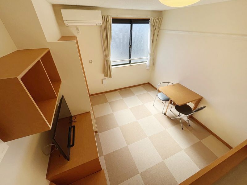 leopalace Holly Living room