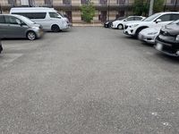 レオパレスエステートⅡ 駐車場