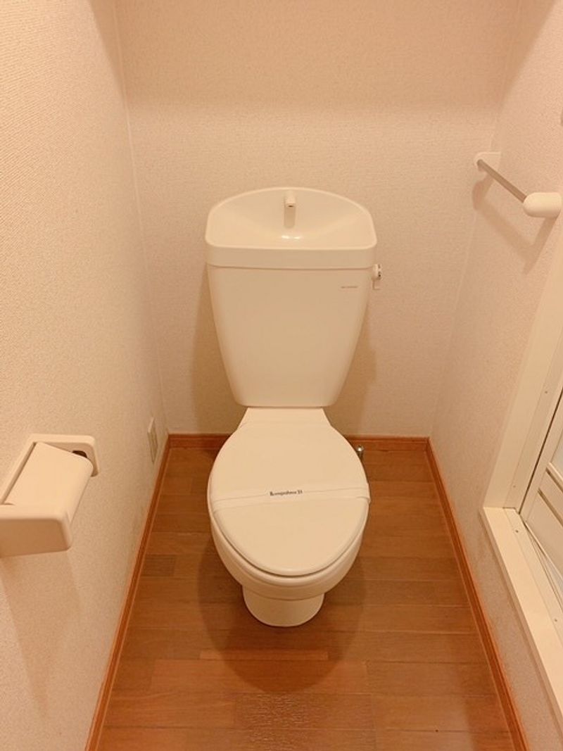 レオパレスＣｈｅｚ　ｍｏｉ　Ｎ トイレ
