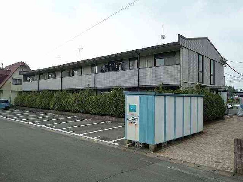 レオパレスイツノ 駐車場