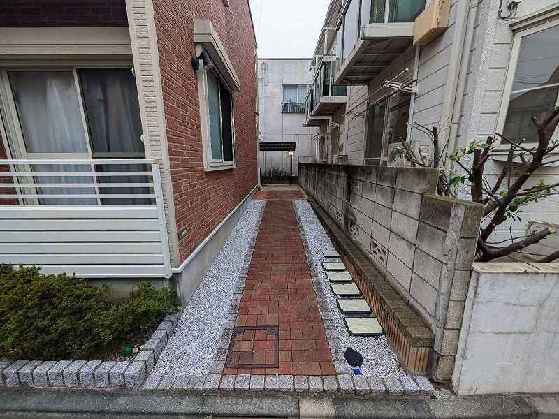 レオネクストさくら エントランス