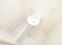 レオパレス代官町 風呂