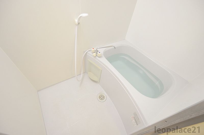 leopalace Cattleya Bathroom