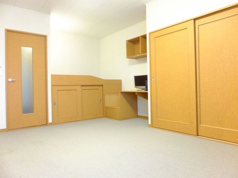 レオパレスポトリバＨ 居間