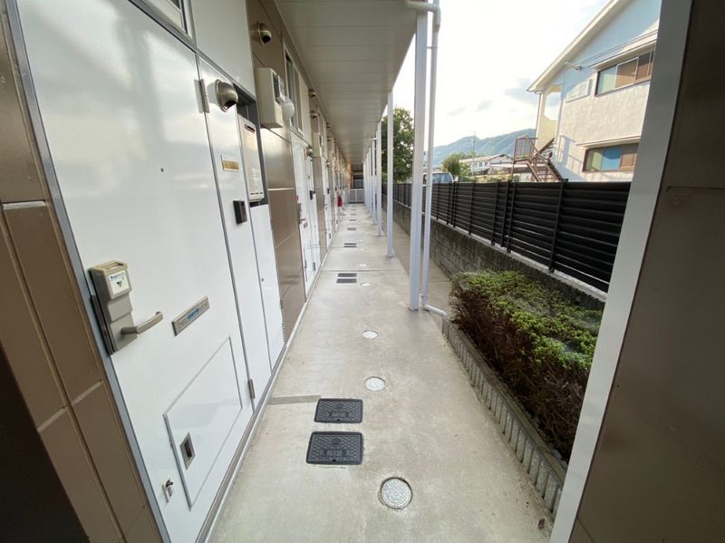 レオパレス箕面 ロビー
