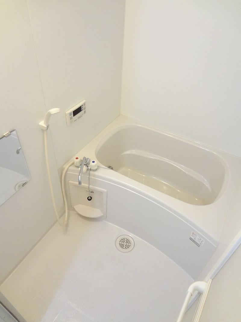 レオパレスバンビーノ花輪 風呂