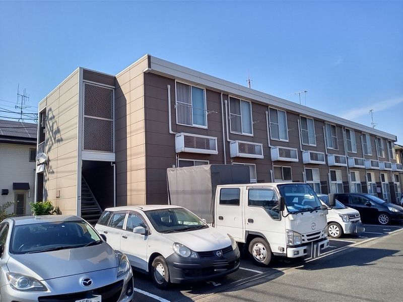 レオパレスＭＲＥ 駐車場
