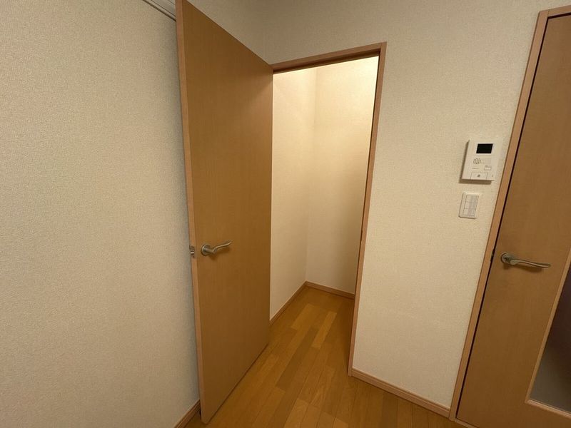 leopalace WAKANA Kho lưu trữ