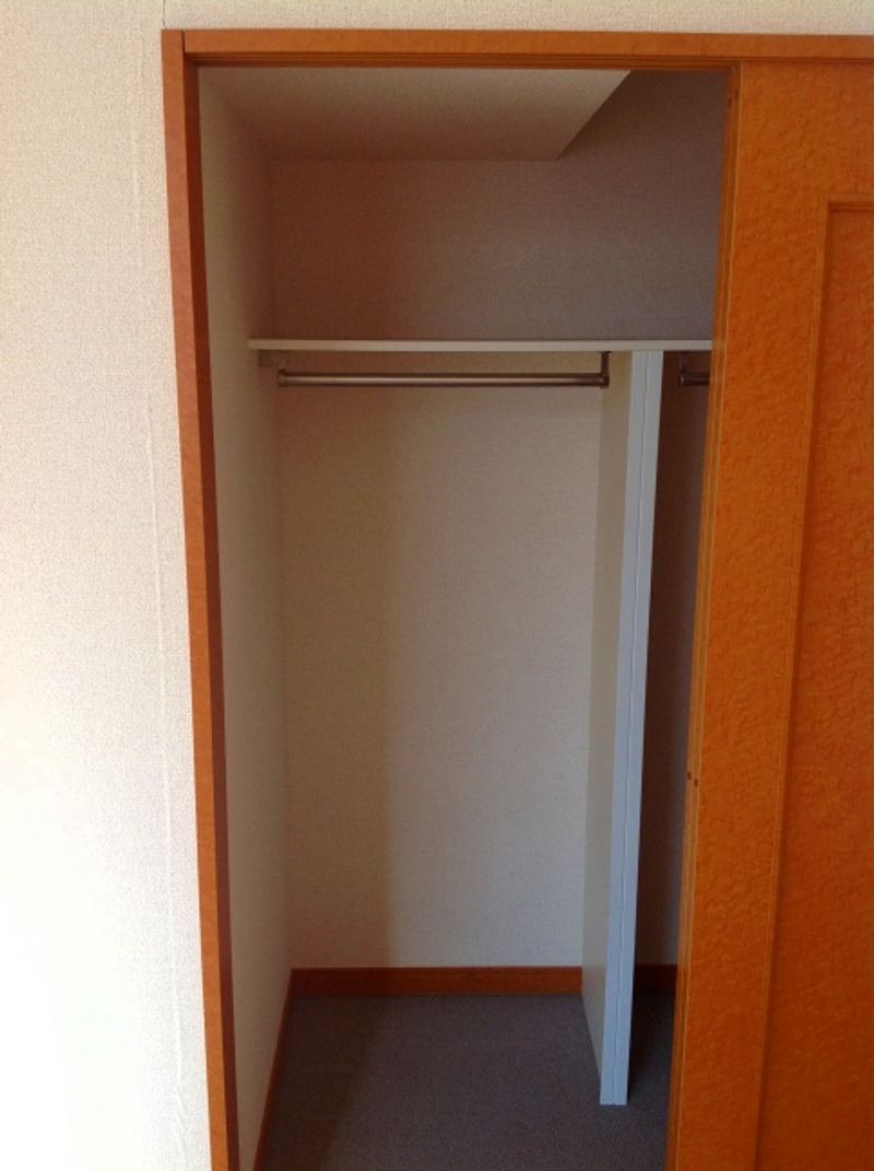 レオパレスギンモクセイ 収納