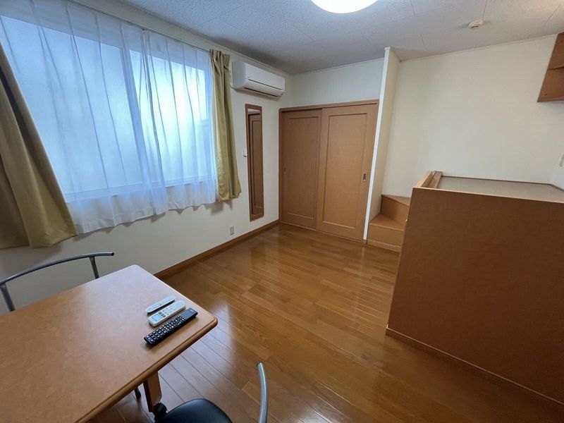 レオパレスＪＵＮ東野 居間