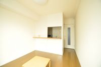 レオパレスラフィーネ 居間