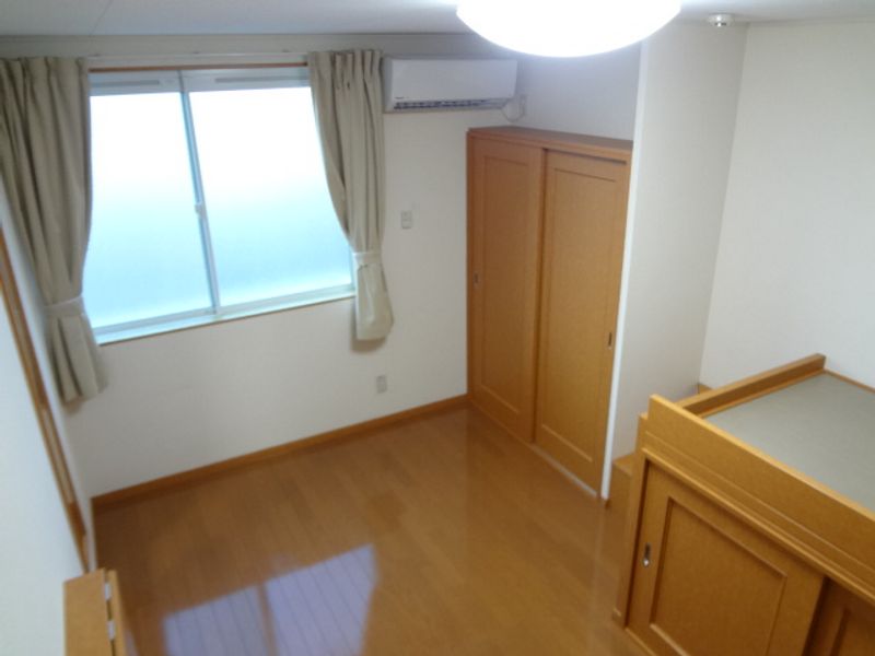 レオパレスそらまめ 居間