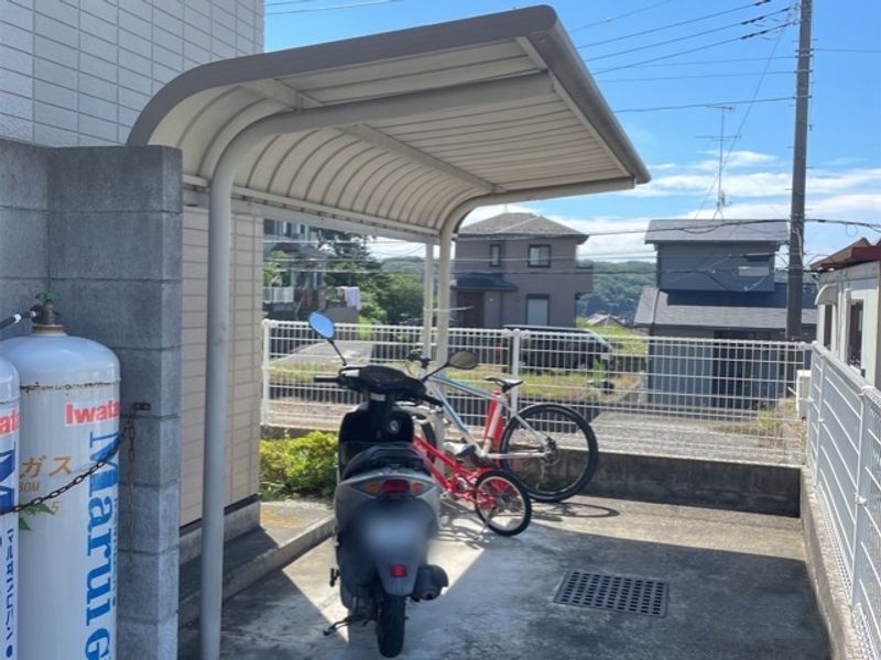レオパレス花水 共用部分