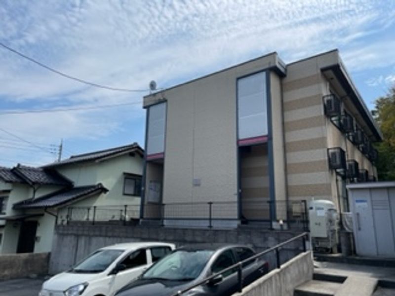 レオパレスコンファース輝 外観