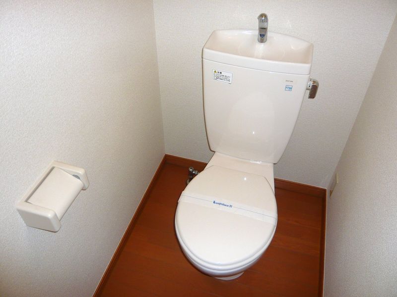 レオパレスカーサ　Ｔ トイレ
