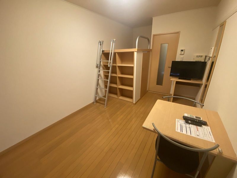 レオパレス小本西 居間