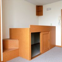 レオパレス佐久 寝室