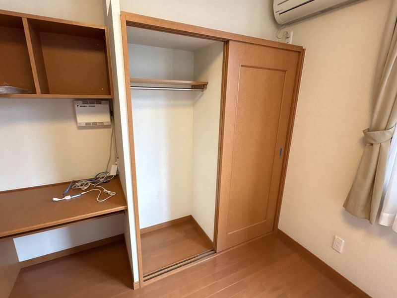 レオパレスクオーレ 収納