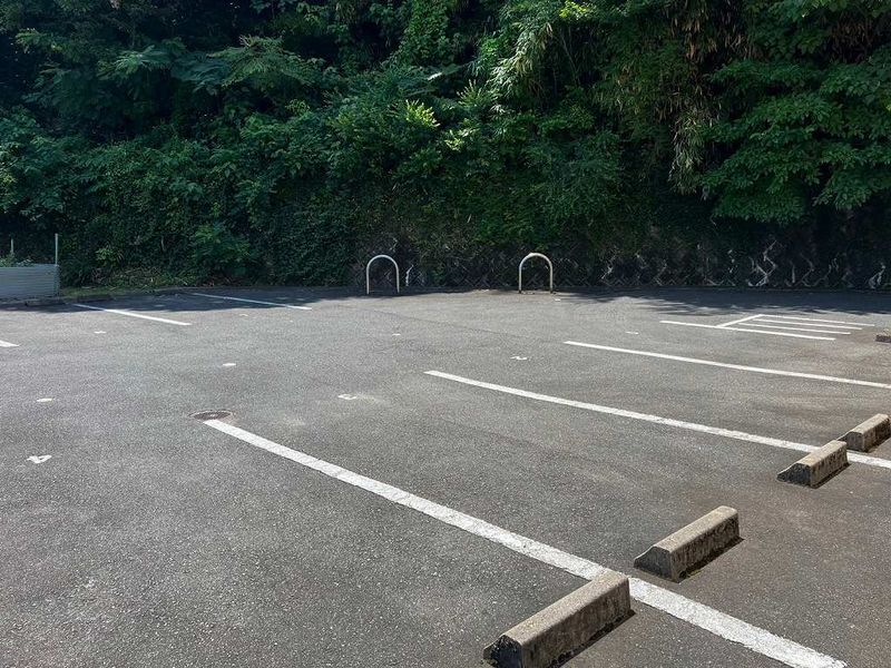 レオパレスアトリオⅡ 駐車場