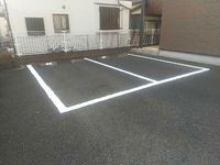 レオパレスカトレア 駐車場