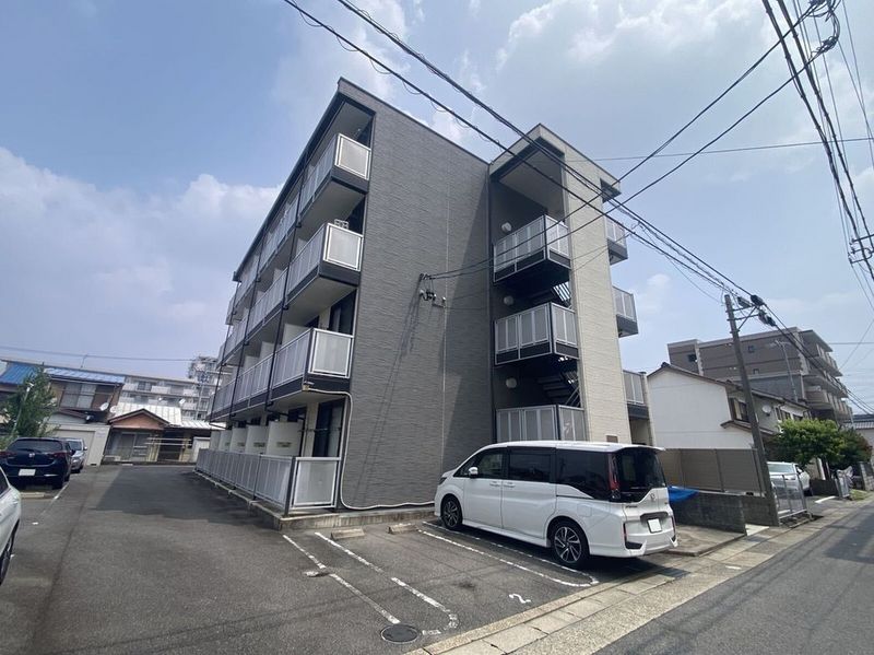 レオパレス玉楽 外観