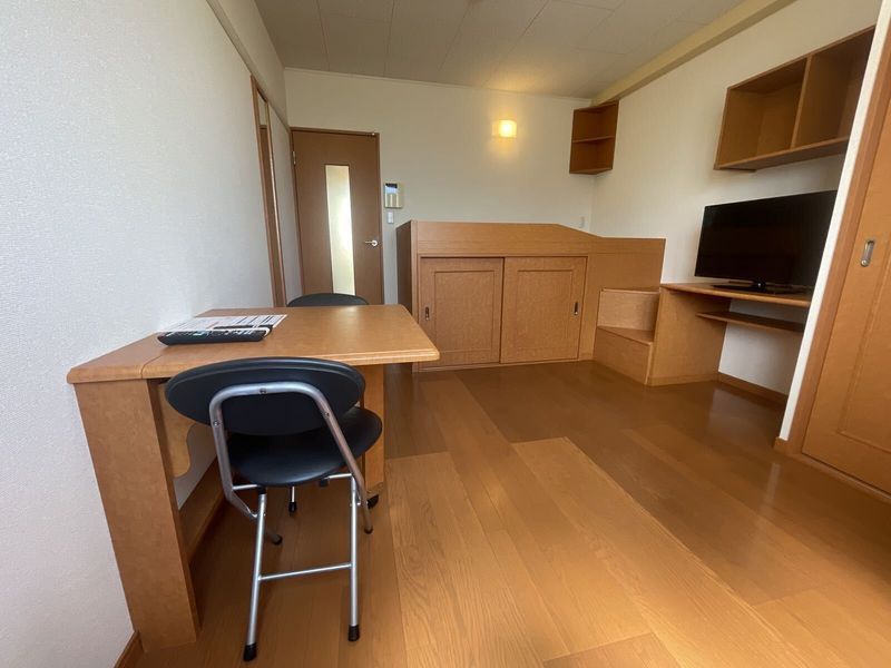 レオパレスグランドゥール太田 居間