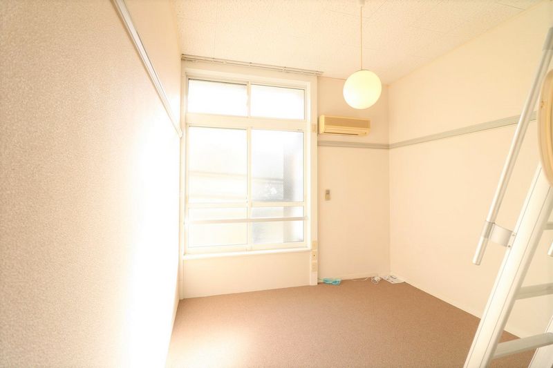 レオパレス松ヶ崎 居間