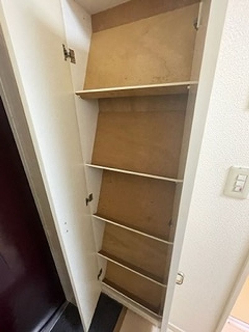 レオパレス砂子町 玄関