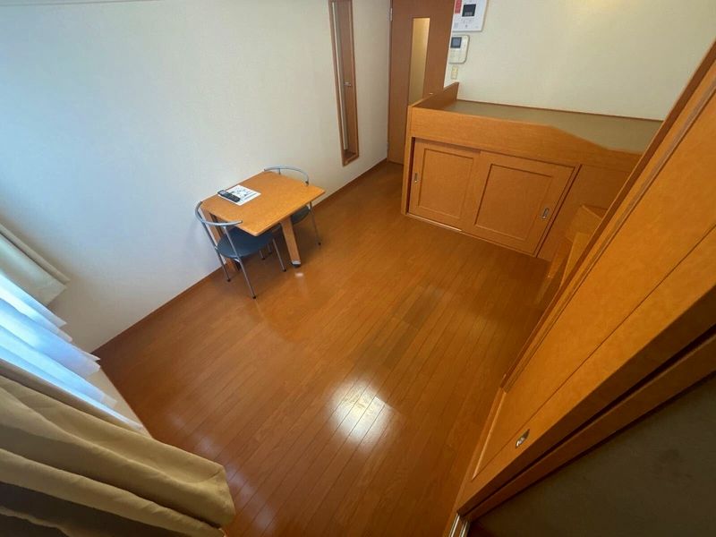 レオパレスプレミール 居間