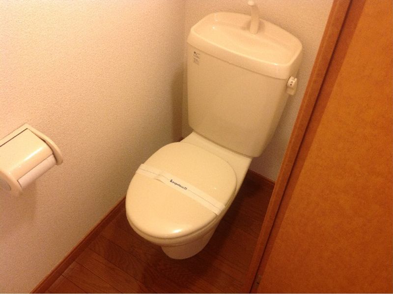 レオパレスＳＡＫＡＥ トイレ